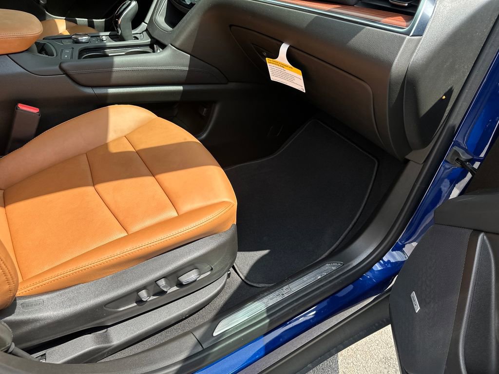 New 2026 Cadillac XT5 Premium Luxury w/ Driver Assist Package FWD image 38