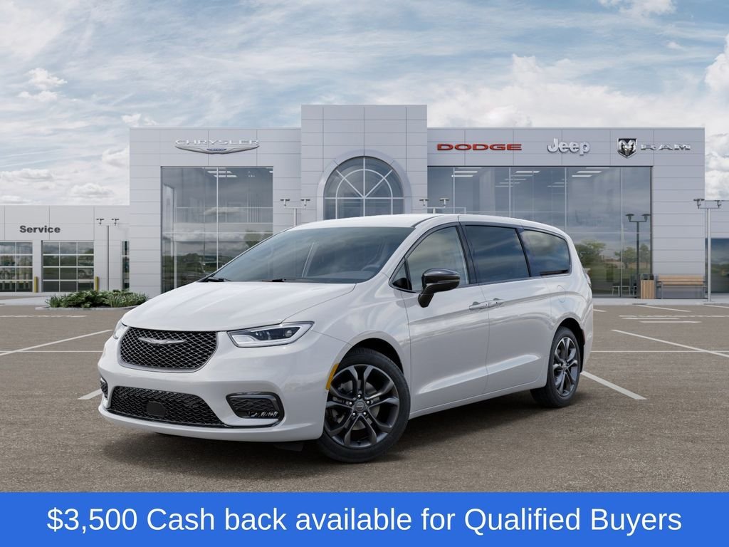 New 2026 Chrysler Pacifica Select