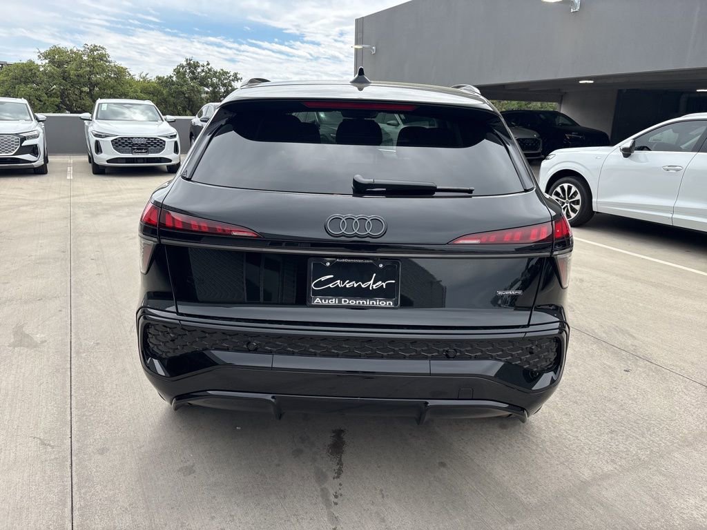 New 2026 Audi Q3 quattro 2.0T AWD/4WD image 7