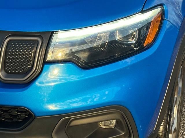 Used 2022 Jeep Compass Trailhawk w/ Trailhawk Elite Group AWD/4WD image 9