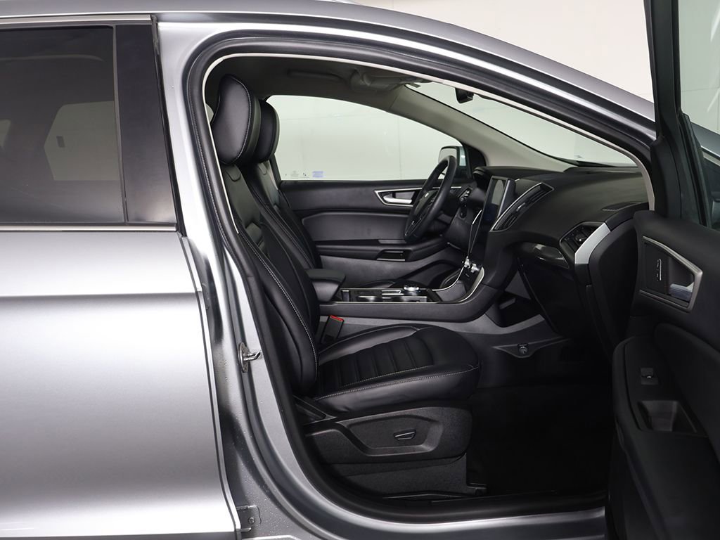 Used 2024 Ford Edge SEL w/ Convenience Package image 26