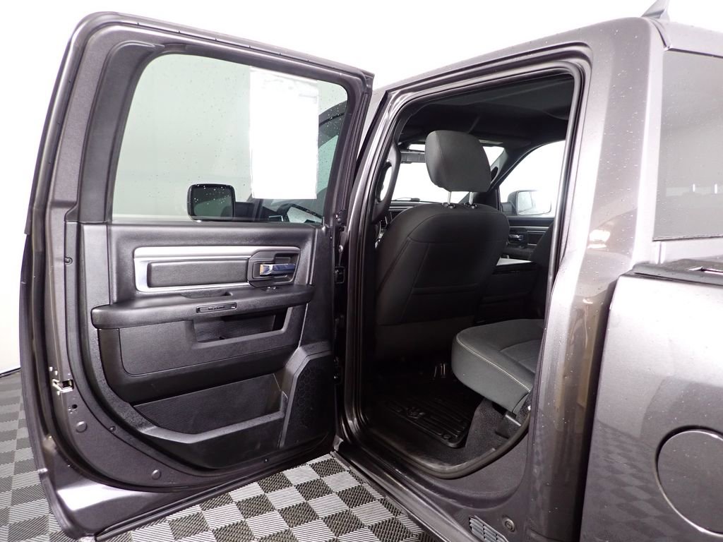 Used 2022 RAM 1500 Classic Warlock AWD/4WD image 37