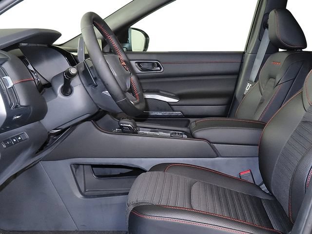 New 2026 Nissan Pathfinder Rock Creek w/ Rock Creek Premium Package AWD/4WD image 10