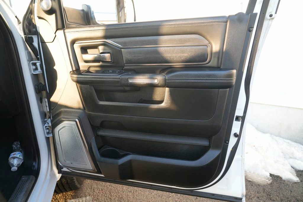 Used 2019 RAM 3500 Limited image 32