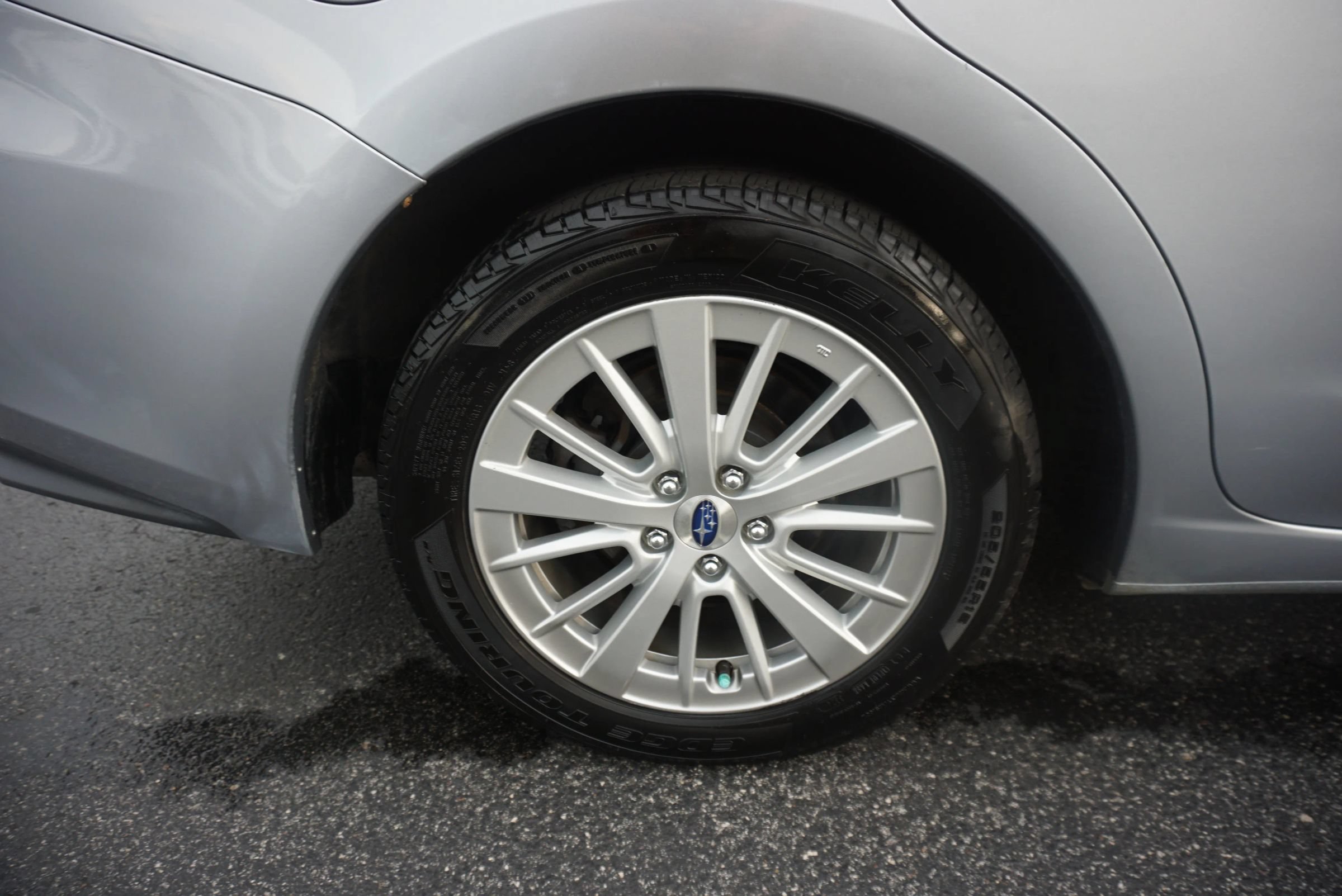 Used 2017 Subaru Impreza 2.0i Premium AWD/4WD image 27