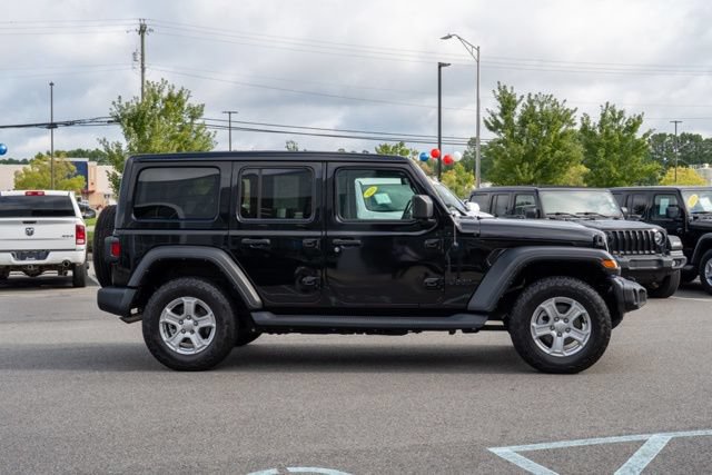 Used 2022 Jeep Wrangler Unlimited Sport w/ Sun And Sound Package AWD/4WD image 6
