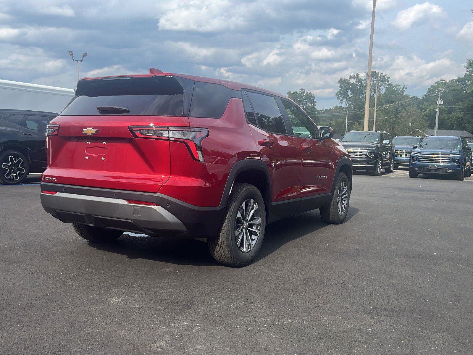New 2026 Chevrolet Equinox LT w/ LPO, Floor Liner Package image 5