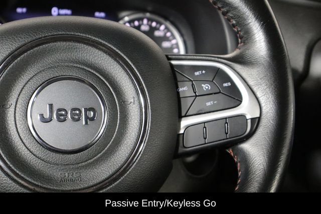 Used 2018 Jeep Renegade Trailhawk w/ Safety & Security Group AWD/4WD image 10