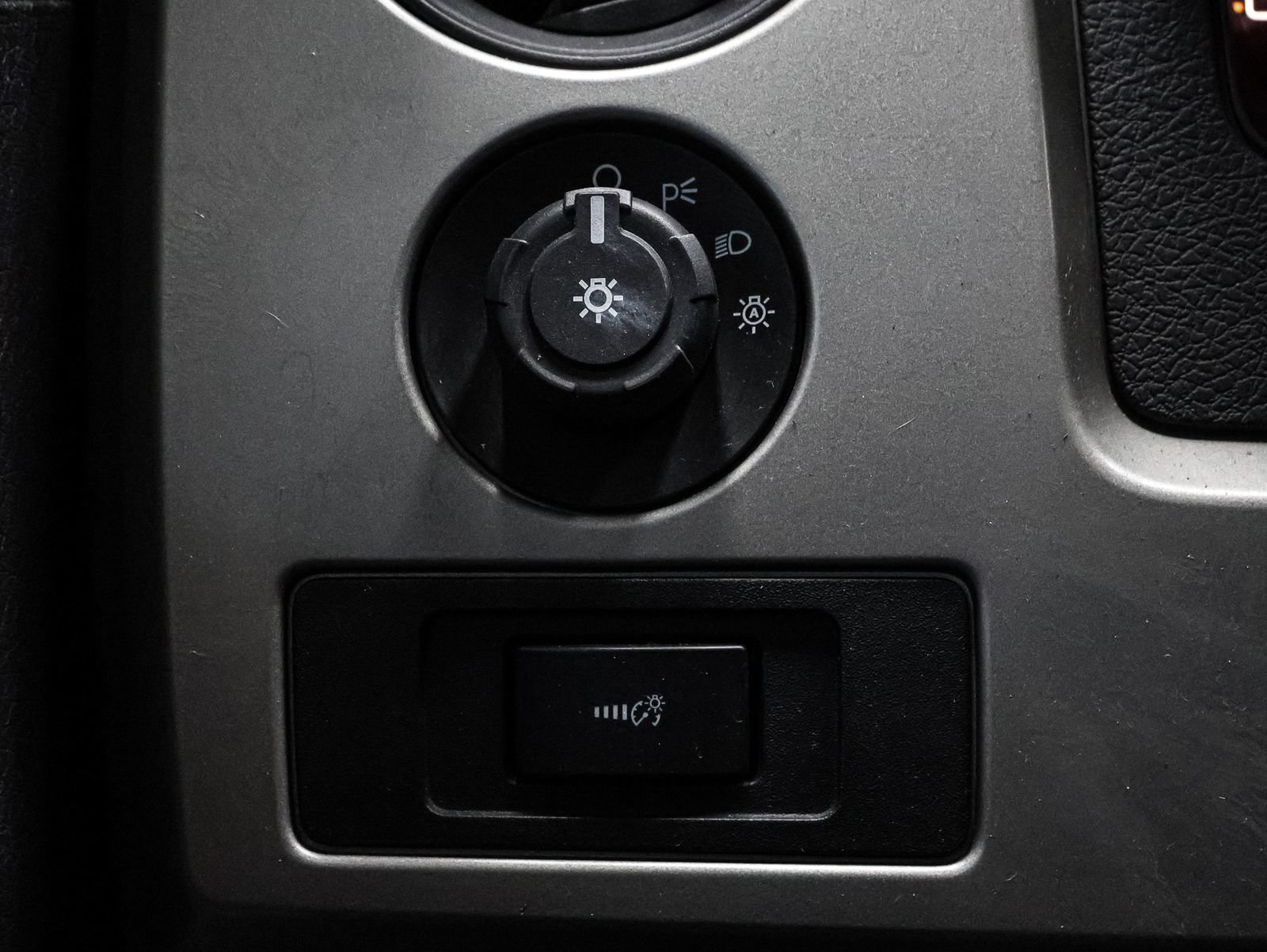 Used 2013 Ford F150 Raptor w/ Luxury Equipment Group AWD/4WD image 30