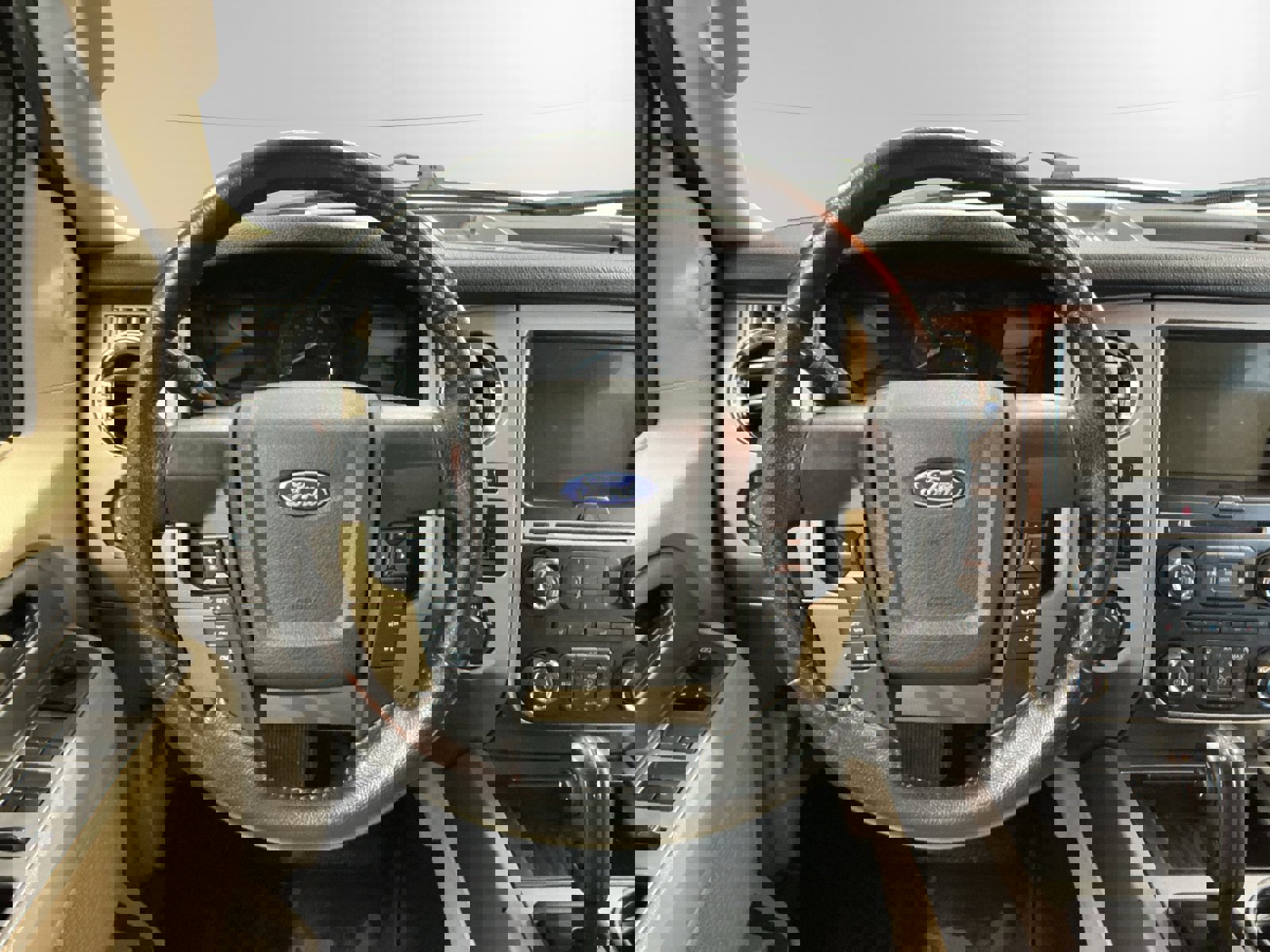 Used 2017 Ford Expedition EL XLT w/ Equipment Group 202A image 12