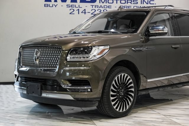 Used 2020 Lincoln Navigator Black Label w/ Cargo Convenience Package AWD/4WD image 8