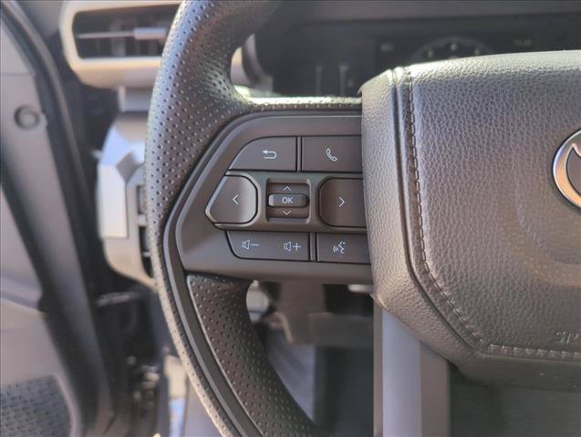 Used 2026 Toyota Tacoma SR5 RWD image 17