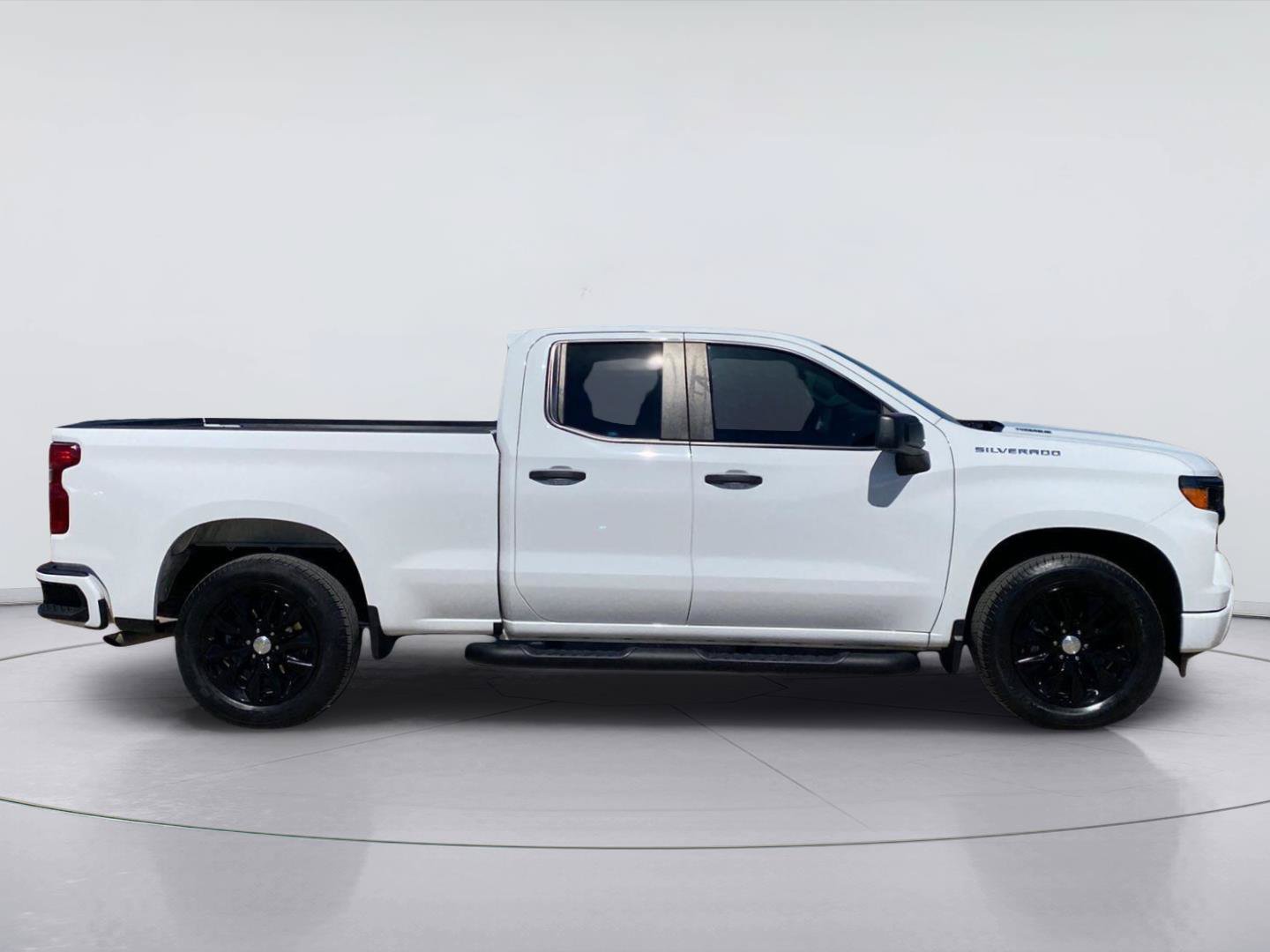 Used 2024 Chevrolet Silverado 1500 Custom RWD image 6