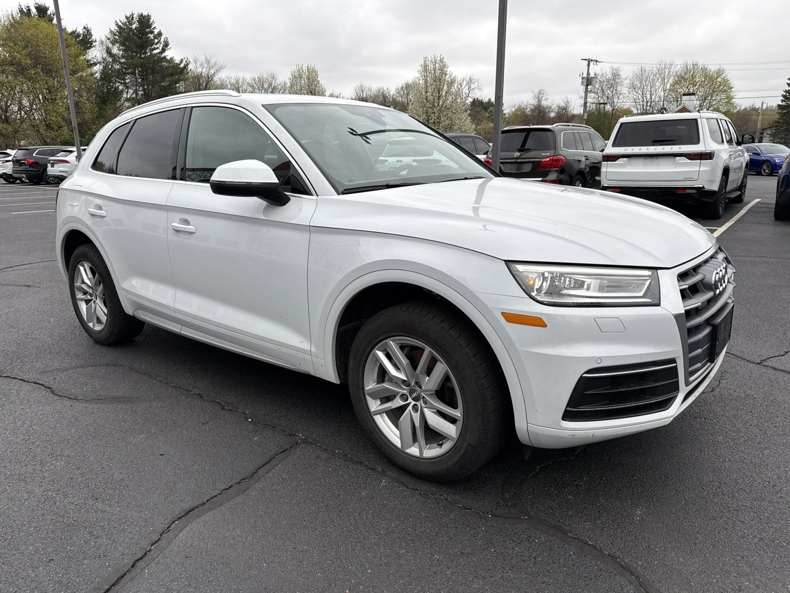 Used 2020 Audi Q5 2.0T Premium w/ Convenience Package AWD/4WD image 3