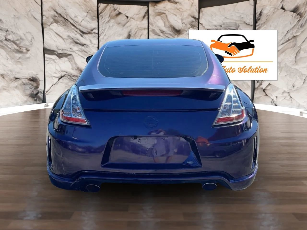 Used 2011 Nissan 370Z Touring w/ Sport Pkg image 5