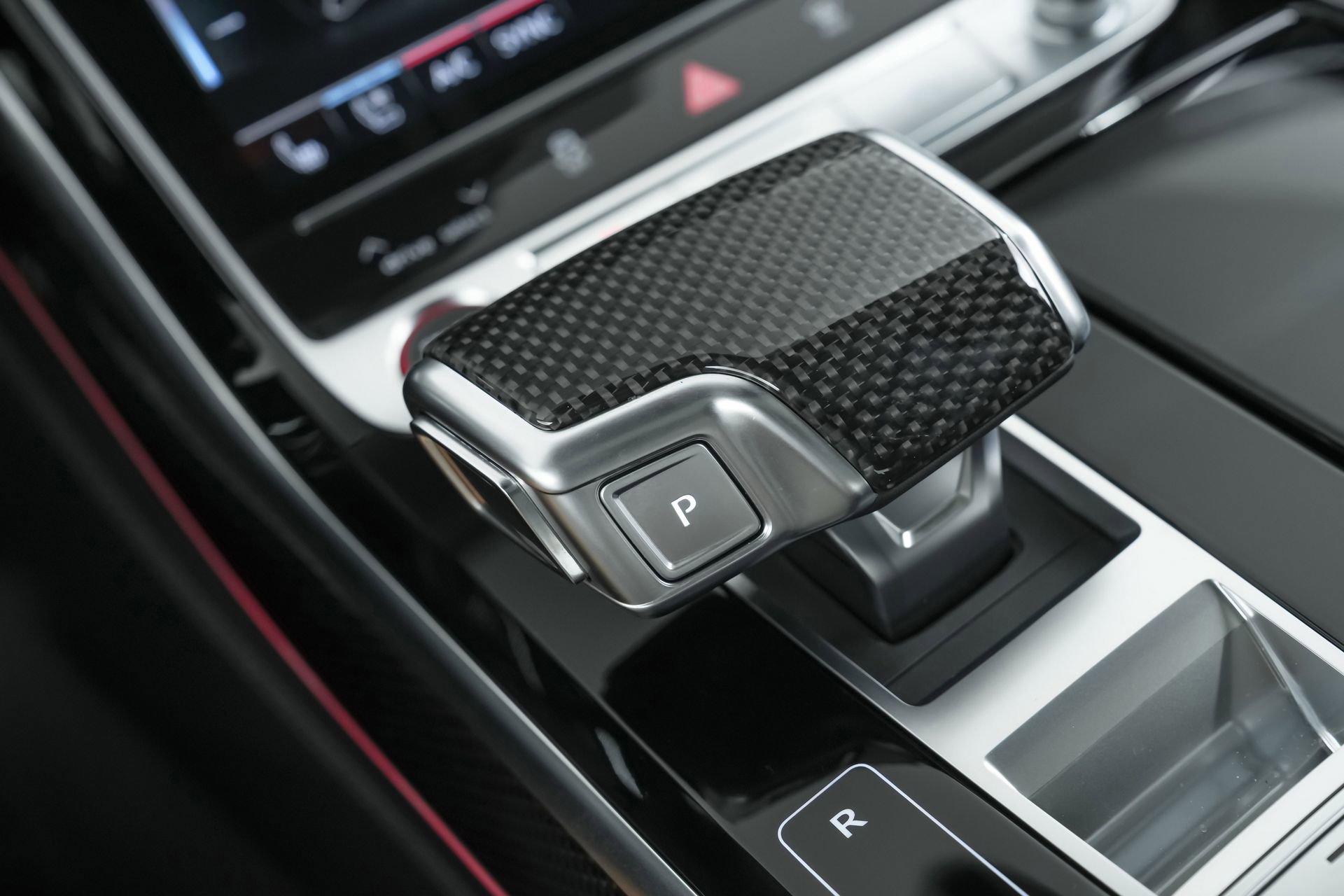Used 2025 Audi S8 AWD/4WD image 28