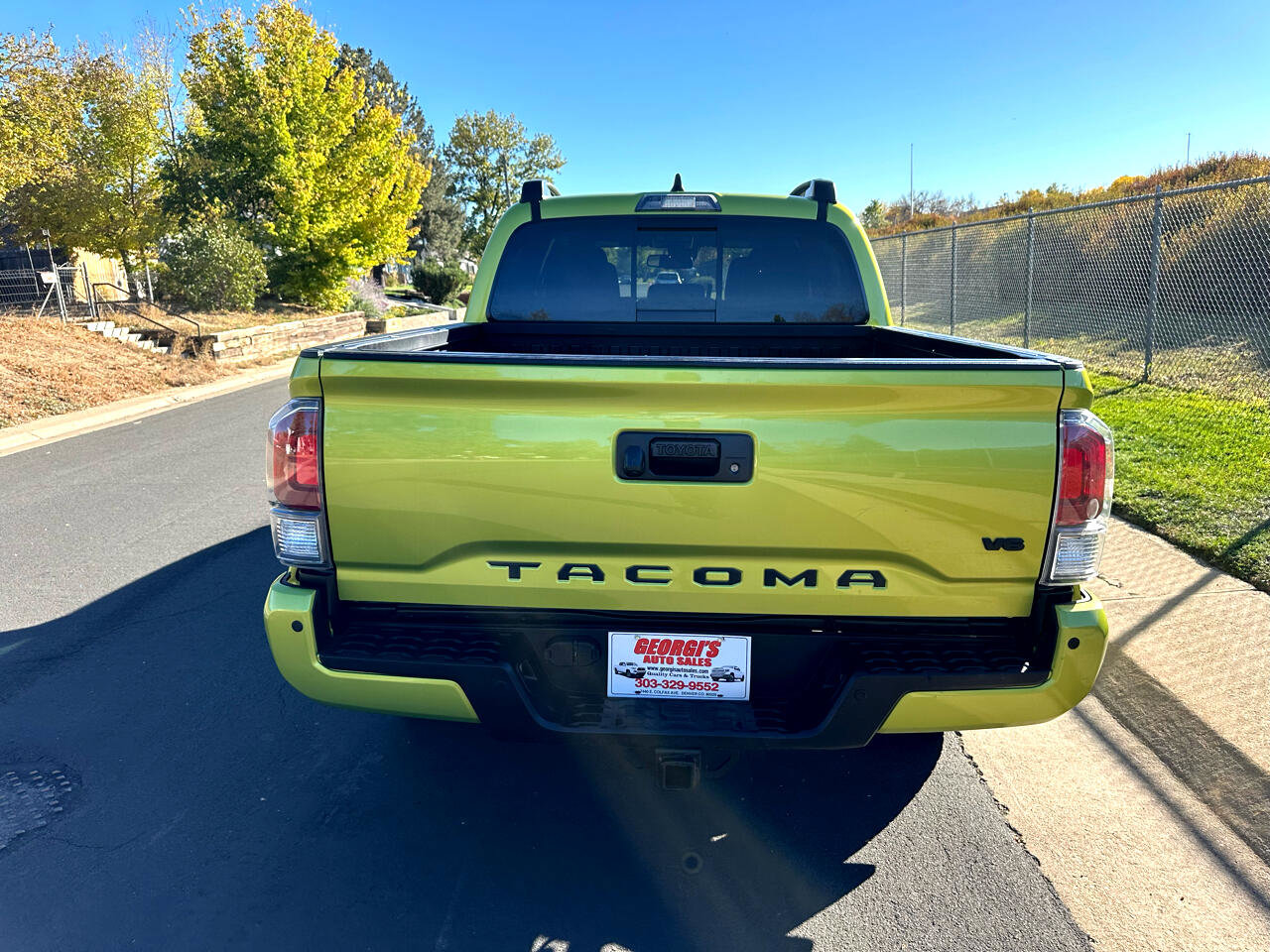 Used 2023 Toyota Tacoma TRD Off-Road image 4