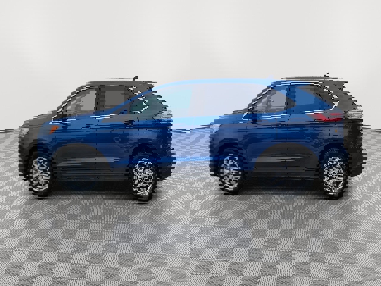 Used 2024 Ford Edge SEL w/ Convenience Package image 5