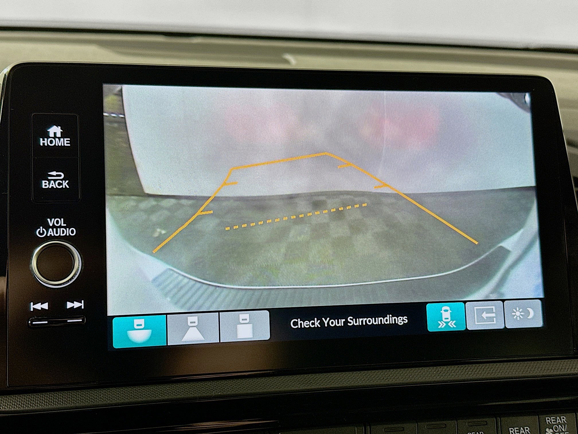 New 2026 Honda Odyssey Touring image 14