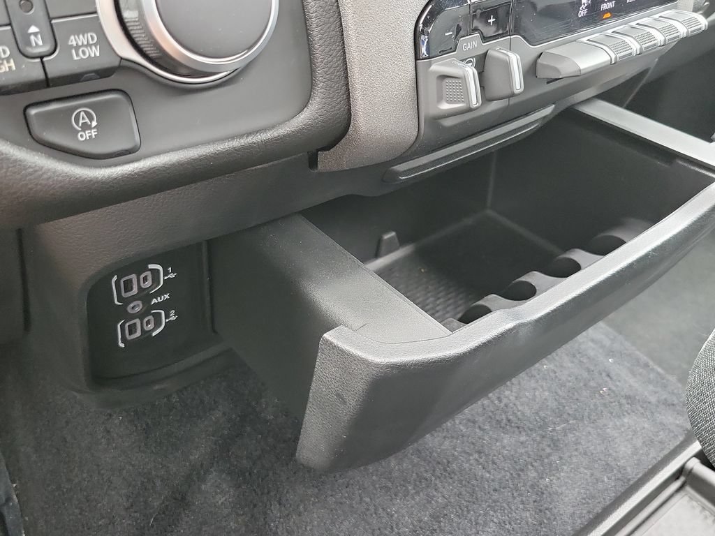 Used 2025 RAM 1500 Tradesman AWD/4WD image 35