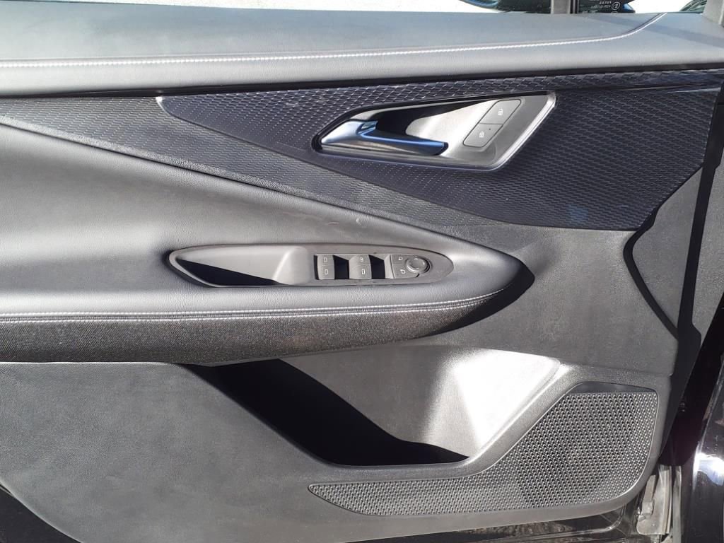 New 2025 Chevrolet Blazer EV LT image 11