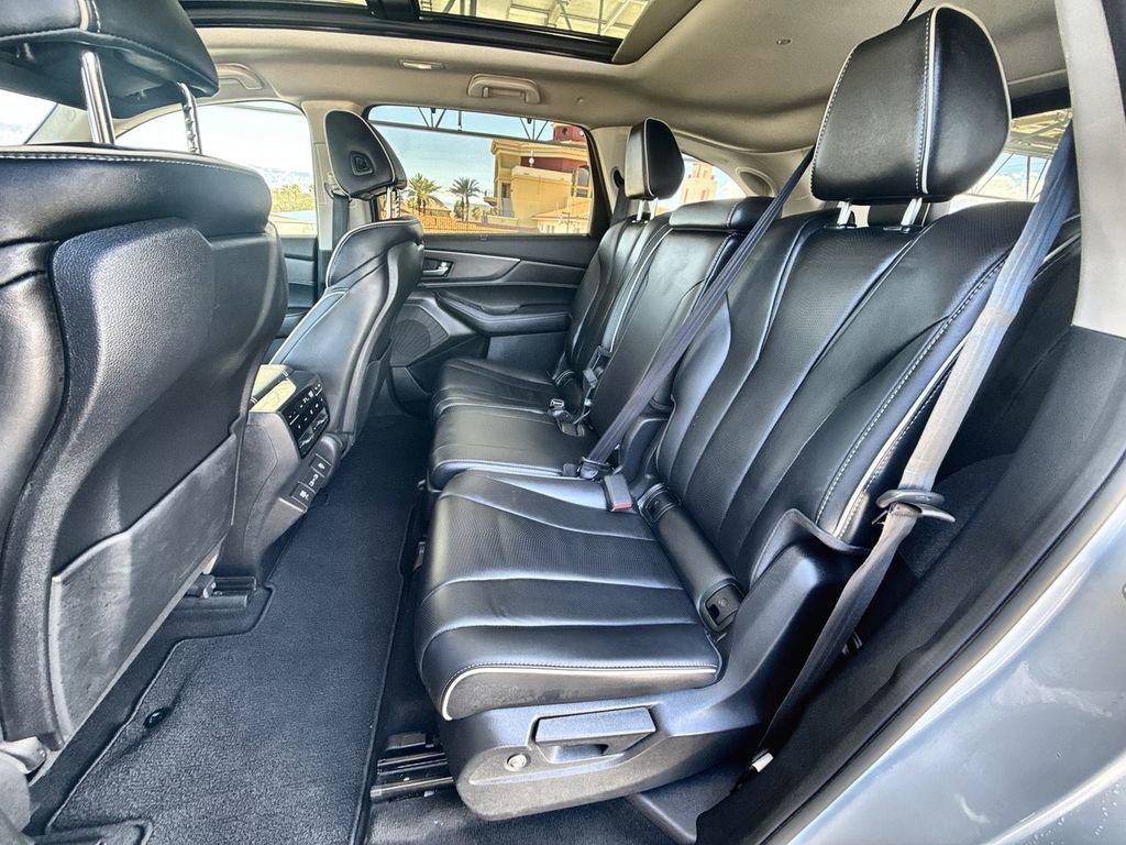 Used 2023 Acura MDX SH-AWD w/ Advance Package image 18