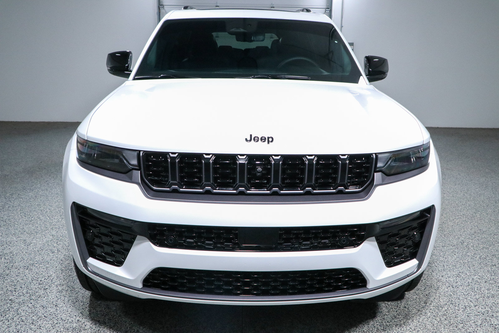 Used 2026 Jeep Grand Cherokee L Limited AWD/4WD image 4
