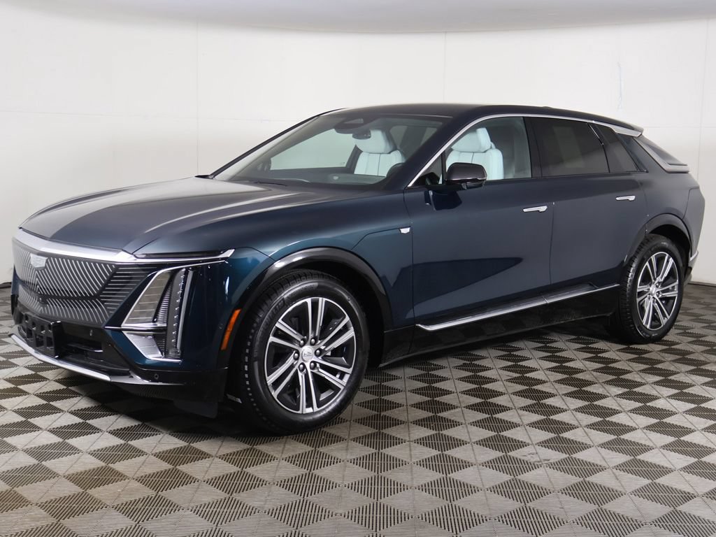 Used 2025 Cadillac Lyriq Luxury RWD image 11