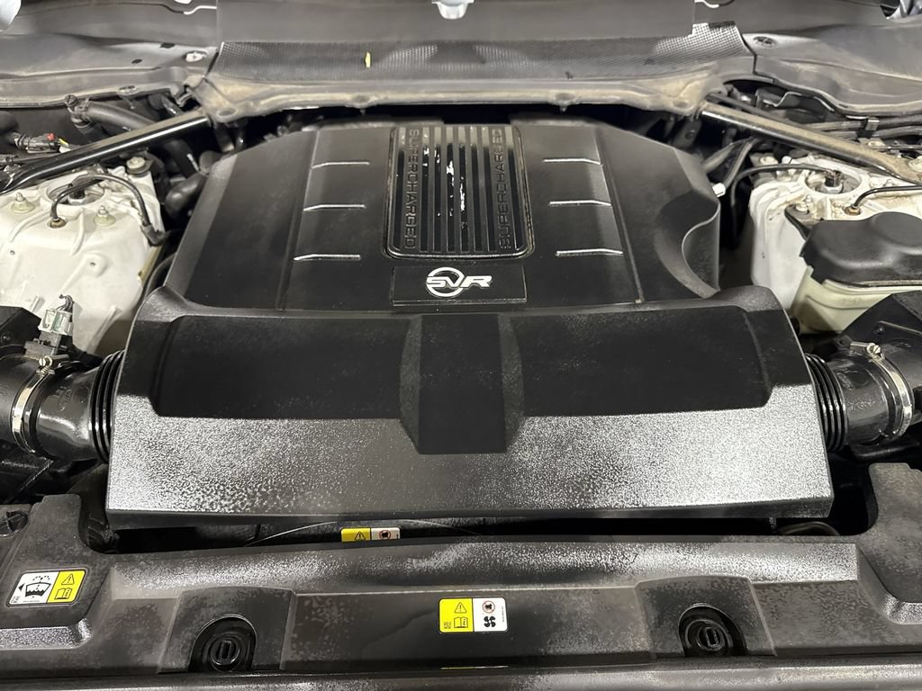 Used 2018 Land Rover Range Rover Sport SVR AWD/4WD image 26