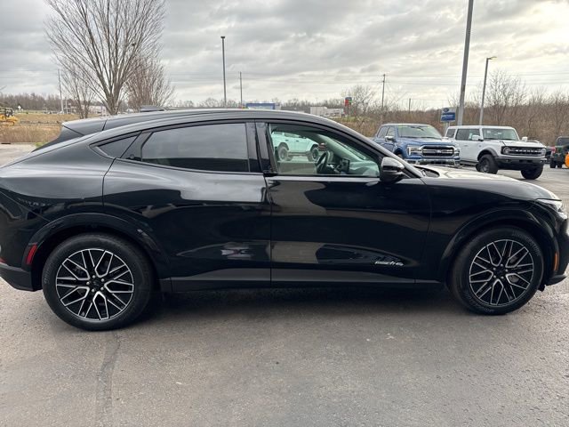 Used 2025 Ford Mustang Mach-E Premium image 8