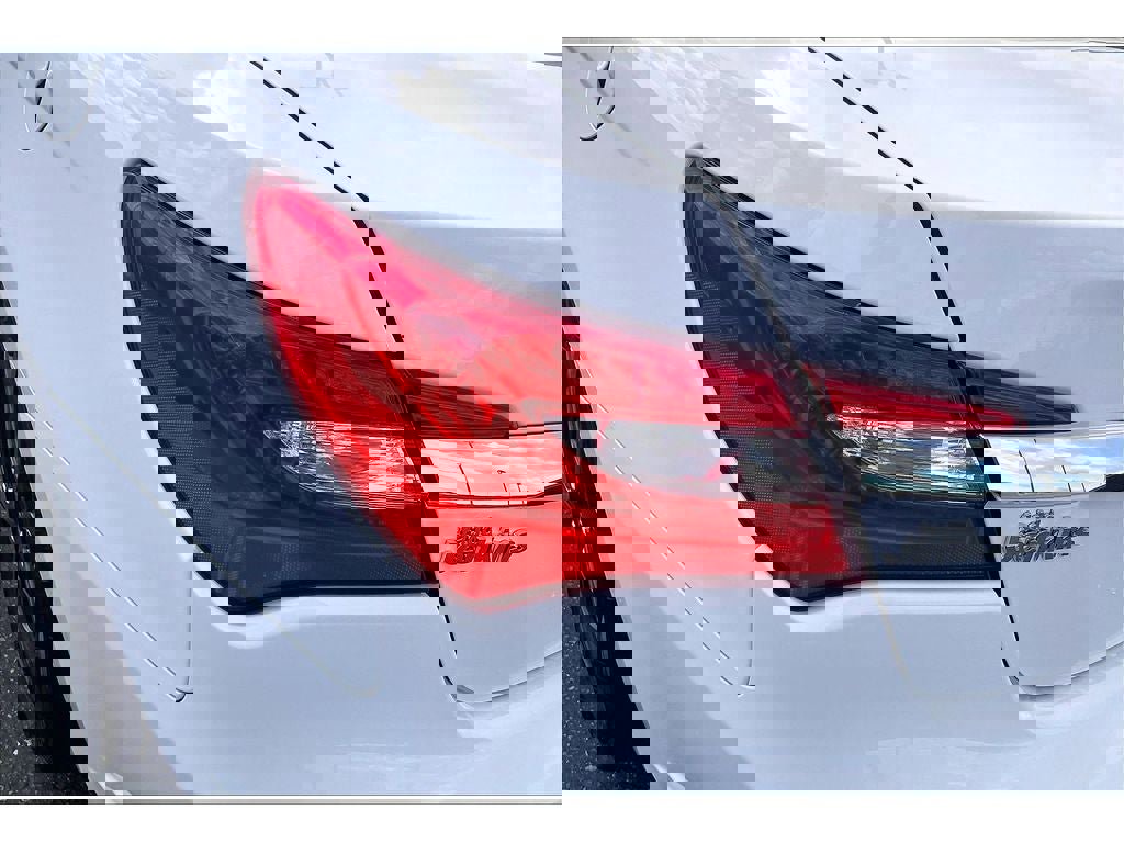 Used 2014 Chrysler 200 LX image 30