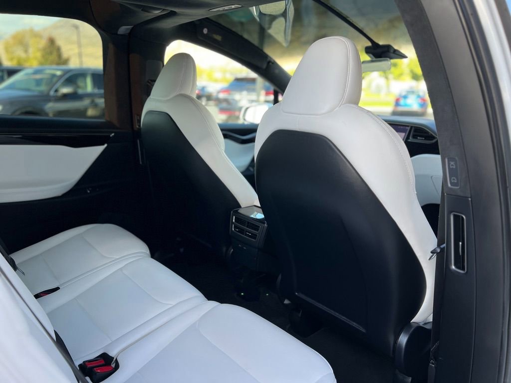 Used 2021 Tesla Model X Long Range image 26