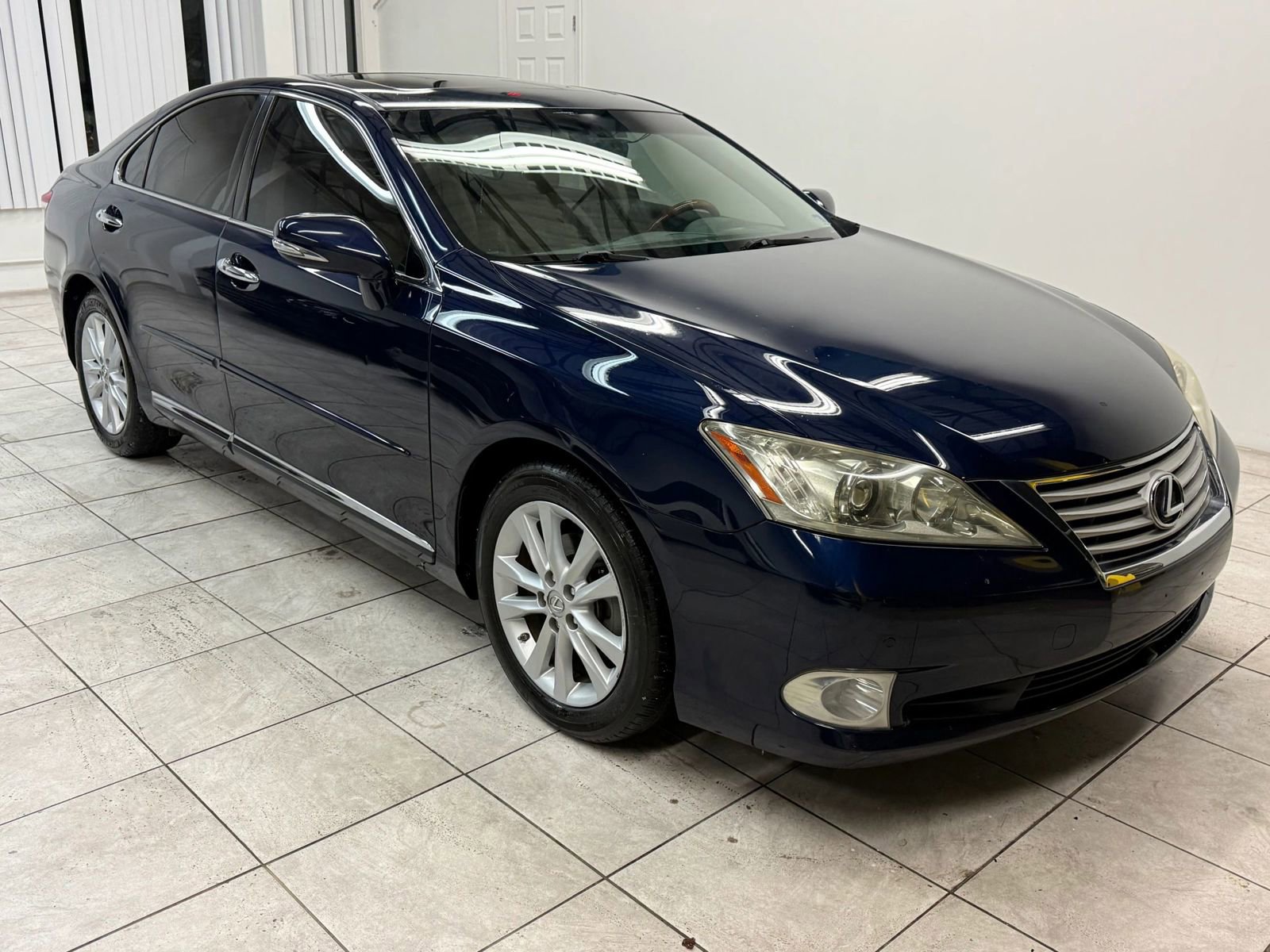 Used 2011 Lexus ES 350 ES 350 Sedan 4D image 1