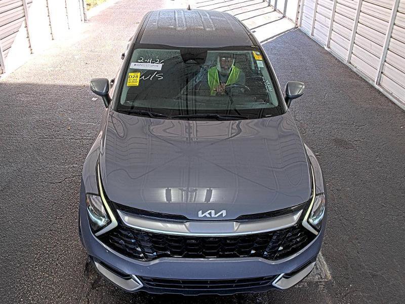Used 2023 Kia Sportage EX image 2
