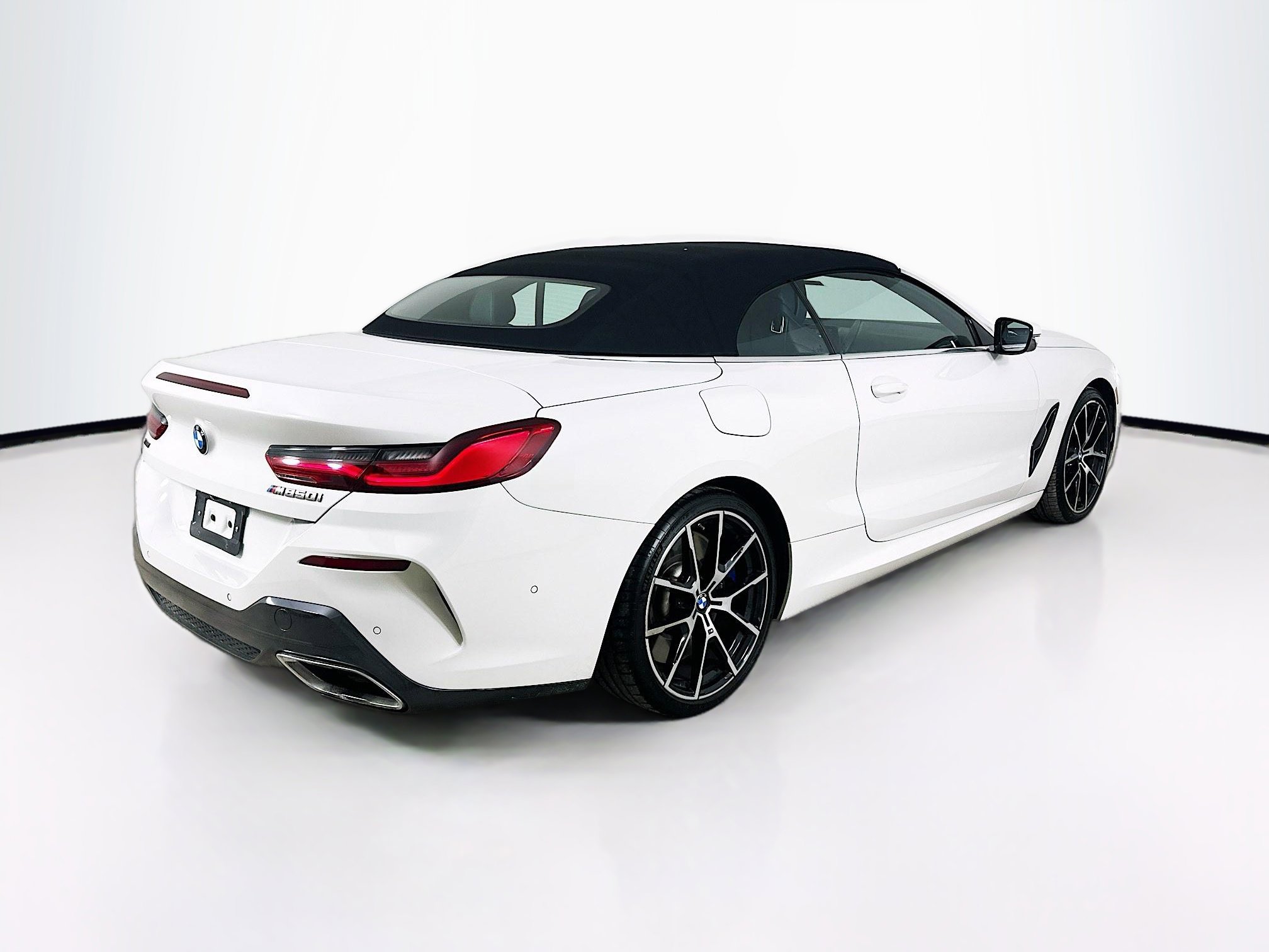 Used 2019 BMW M850i xDrive Convertible image 5
