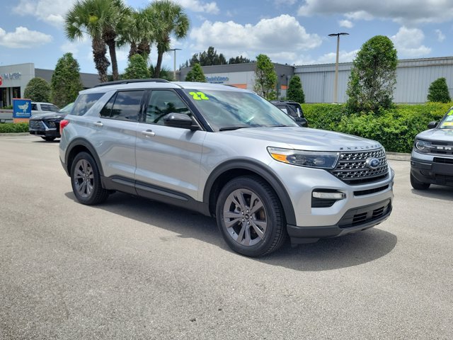 Certified 2022 Ford Explorer XLT w/ Equipment Group 202A RWD image 35