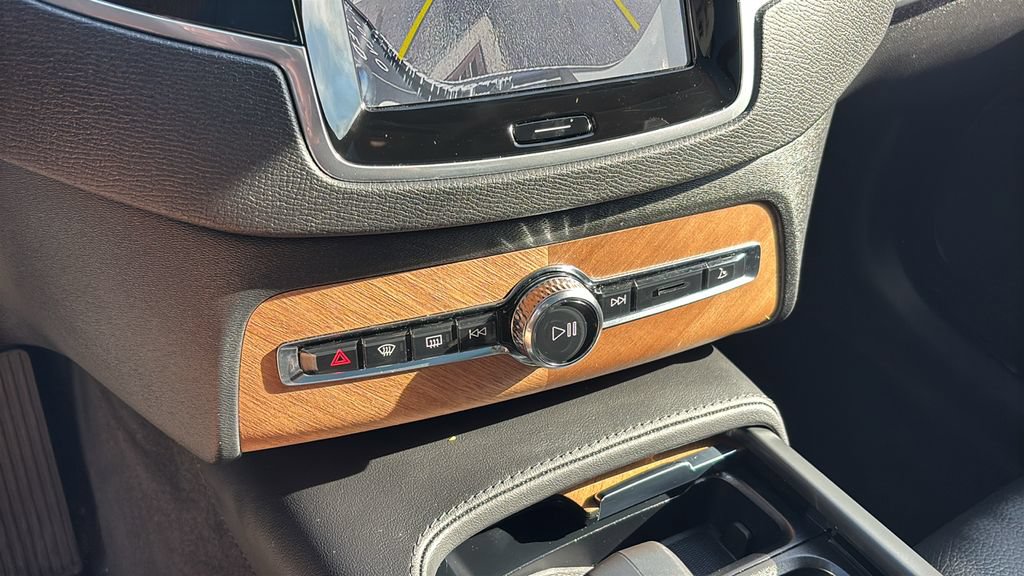 Certified 2024 Volvo XC90 T8 Plus w/ Protection Package Premier AWD/4WD image 20
