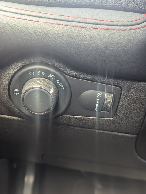 Used 2023 Dodge Durango GT image 19