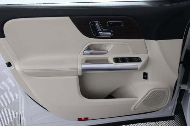 Used 2024 Mercedes-Benz GLA 250 4MATIC w/ Winter Heating Package image 25