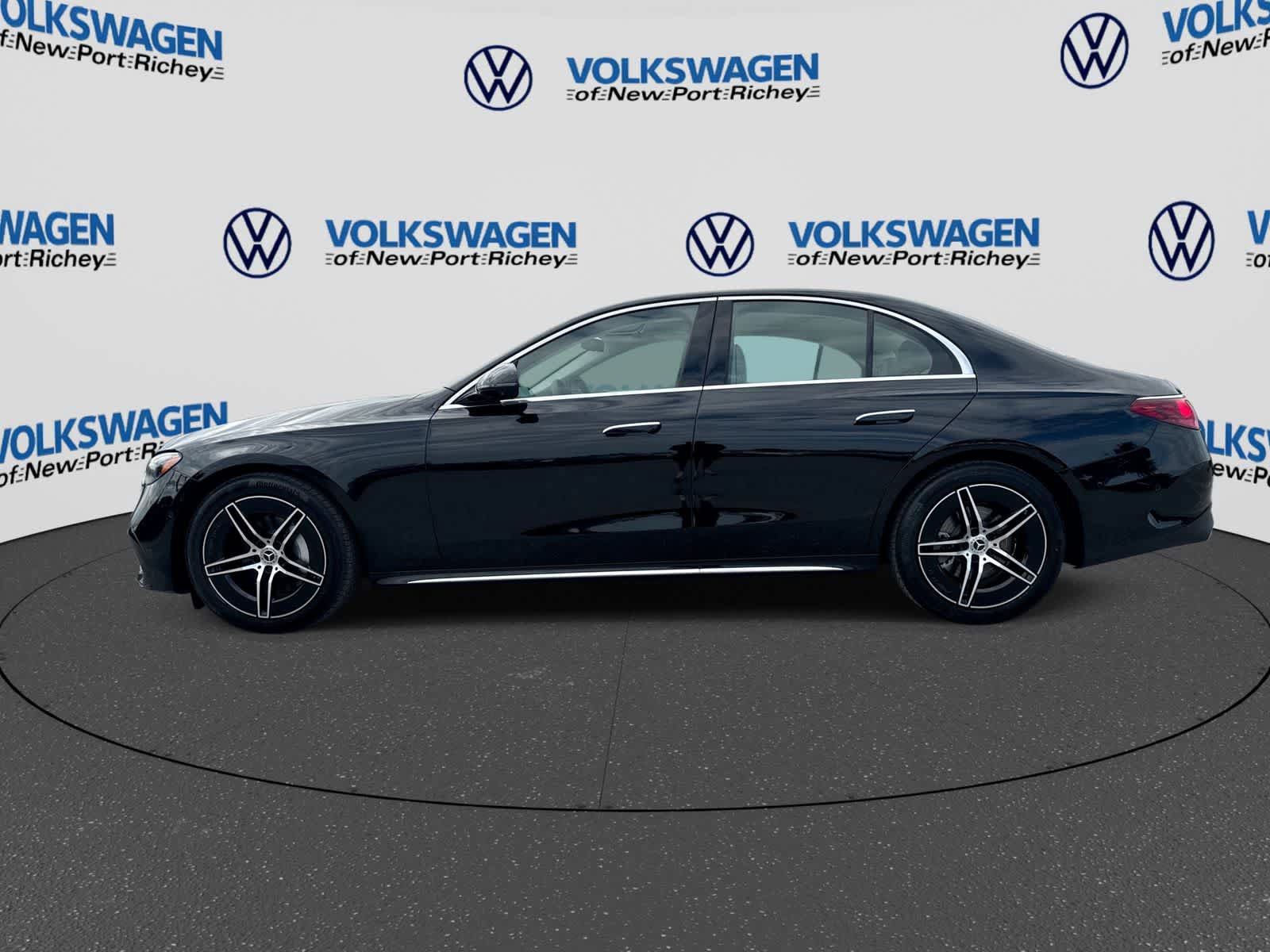 Used 2026 Mercedes-Benz E 350 Sedan image 3