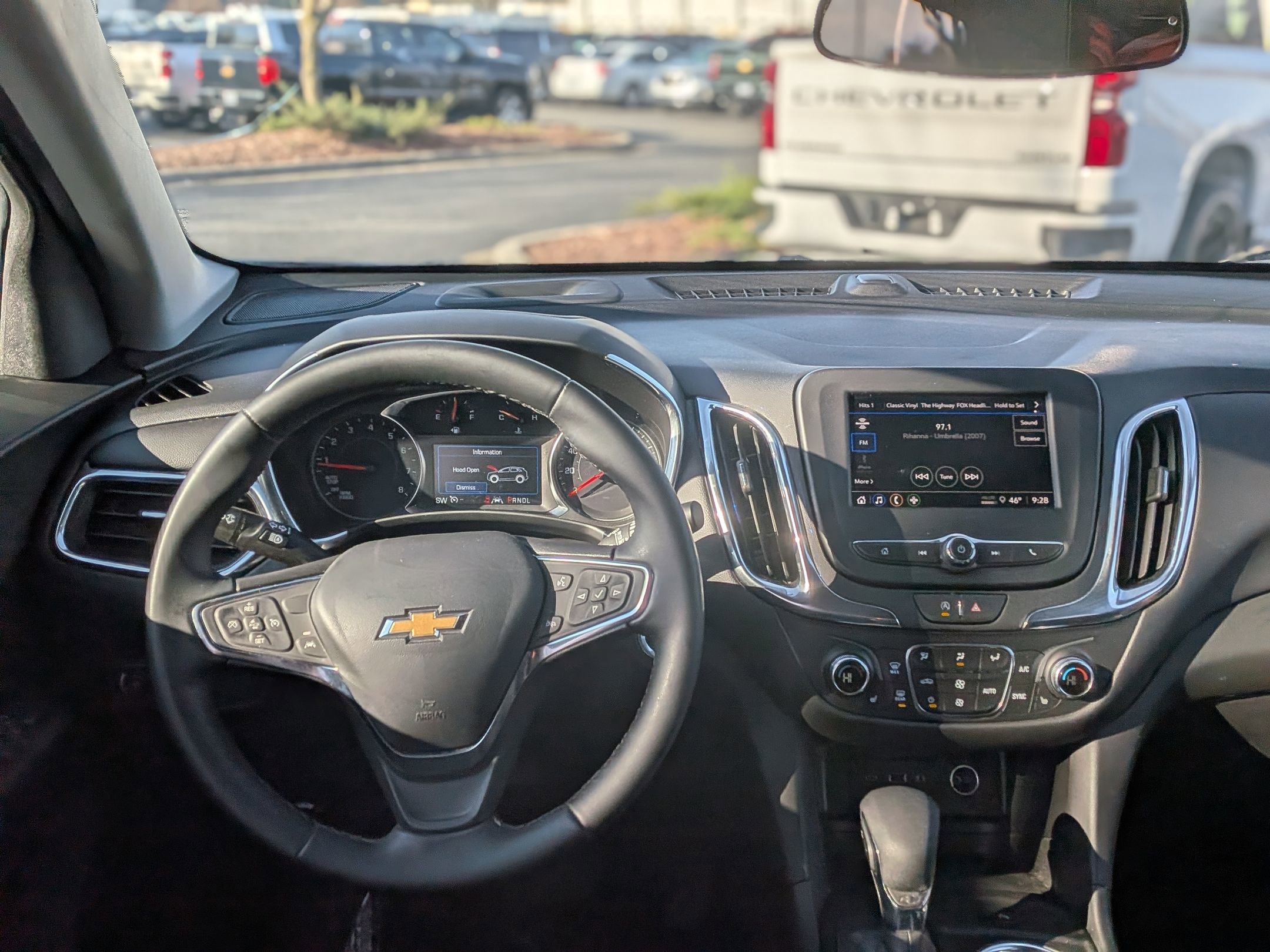 Certified 2024 Chevrolet Equinox LT w/ LPO, Floor Liner Package FWD image 18