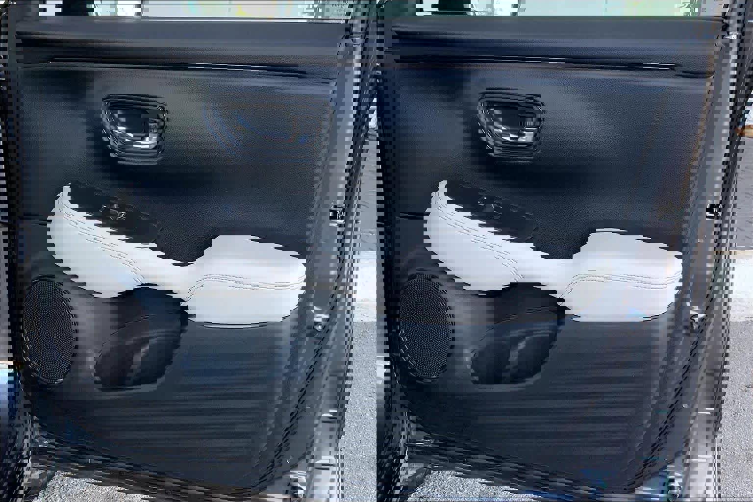 Used 2023 Honda HR-V EX-L image 23