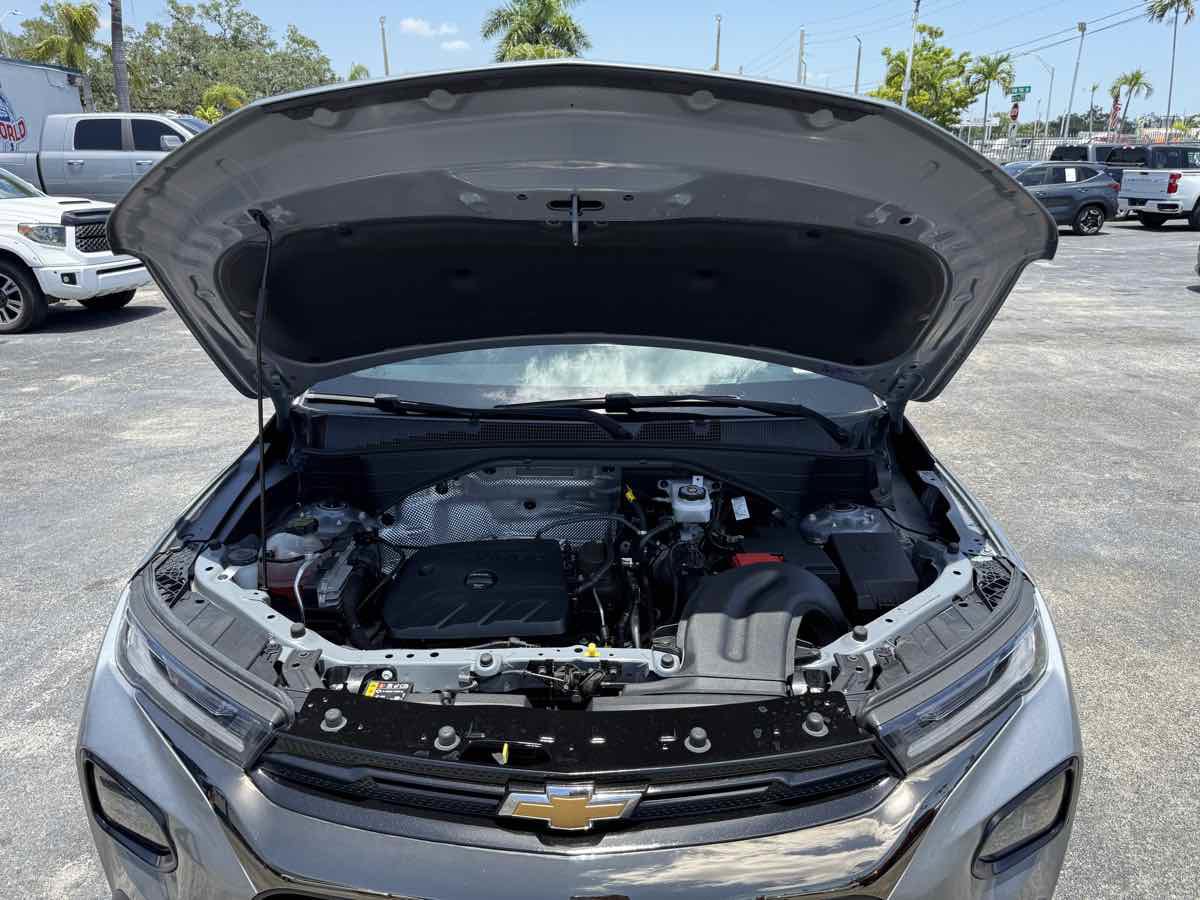 Used 2023 Chevrolet TrailBlazer RS image 50