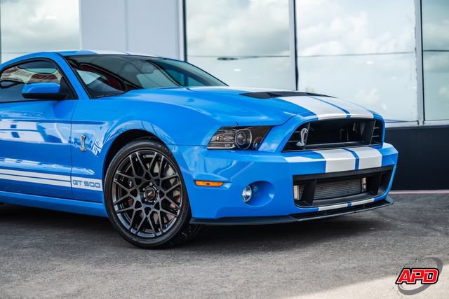 Used 2013 Ford Mustang Shelby GT500 RWD image 38