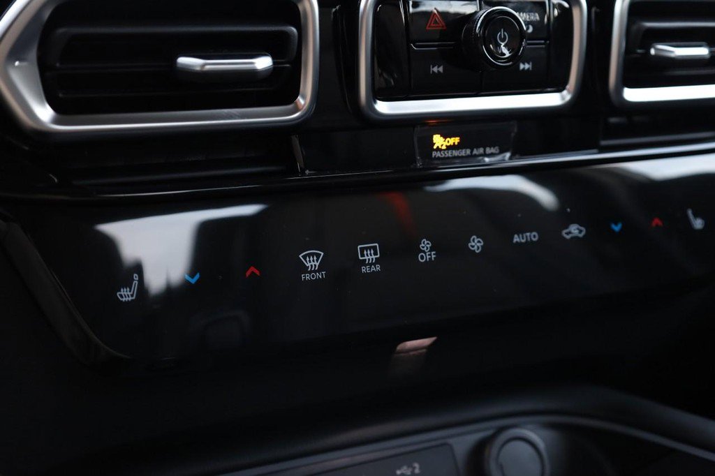 New 2026 Nissan Sentra SR w/ SR Premium Package image 14