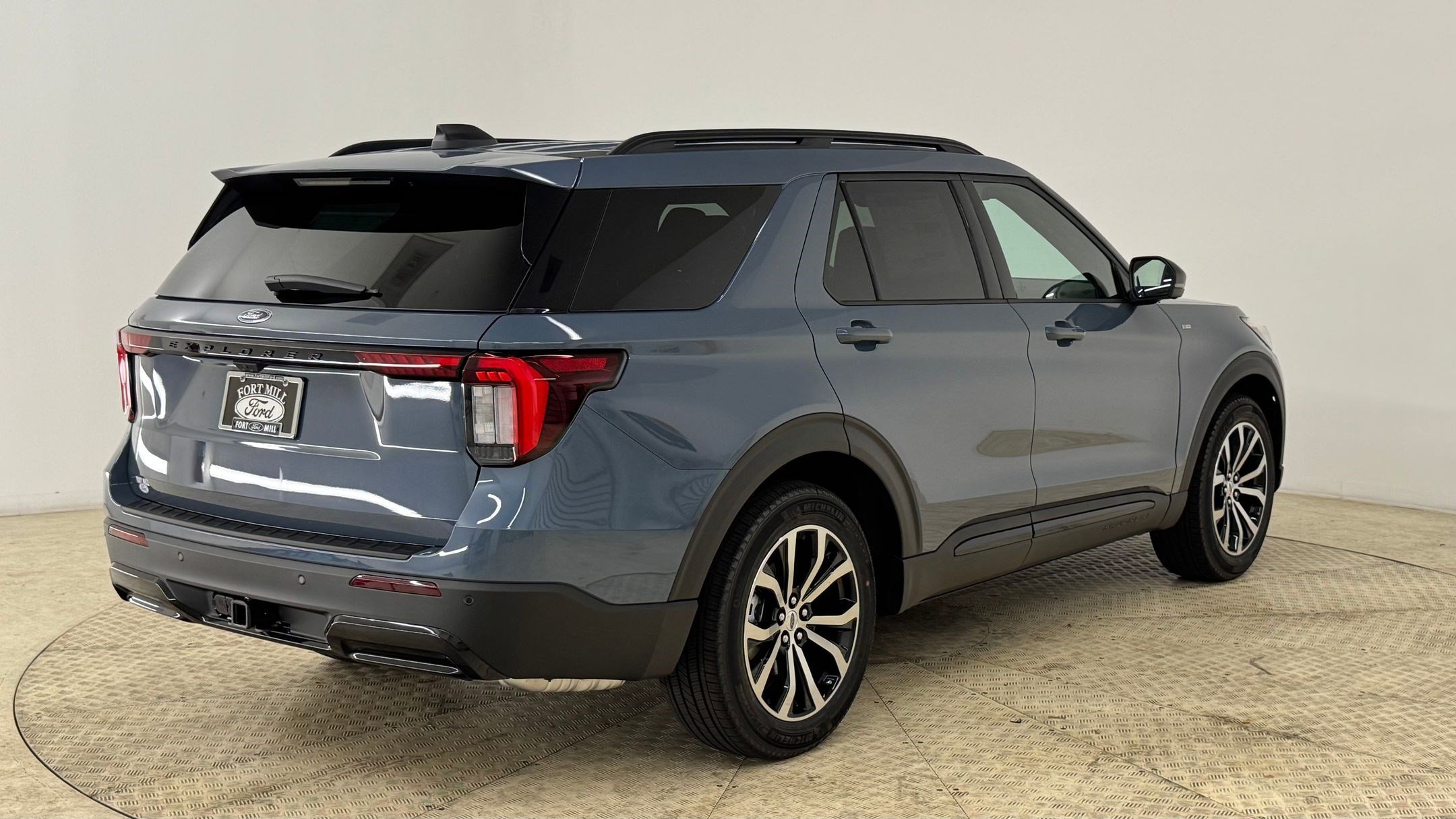 New 2026 Ford Explorer ST-Line w/ Premium Package image 9