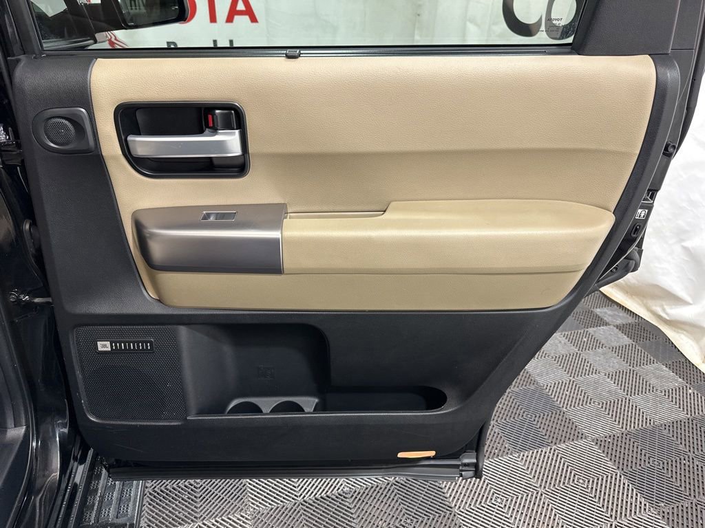 Used 2019 Toyota Sequoia Limited w/ Safety & Convenience Package image 14