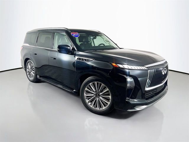 Used 2025 INFINITI QX80 Sensory AWD/4WD image 2
