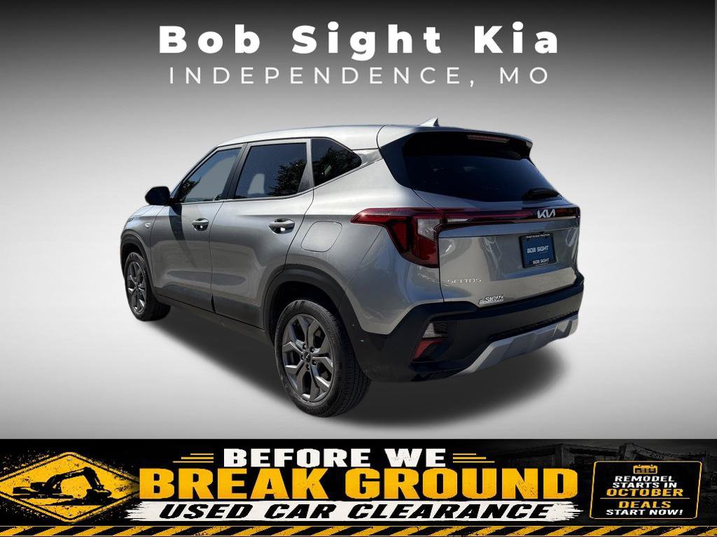 Used 2024 Kia Seltos LX AWD/4WD image 11