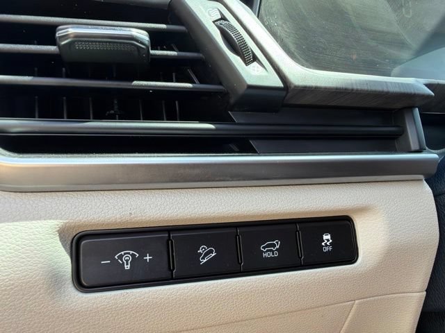 Used 2025 Kia Telluride EX w/ EX Captain's Chair Package FWD image 24